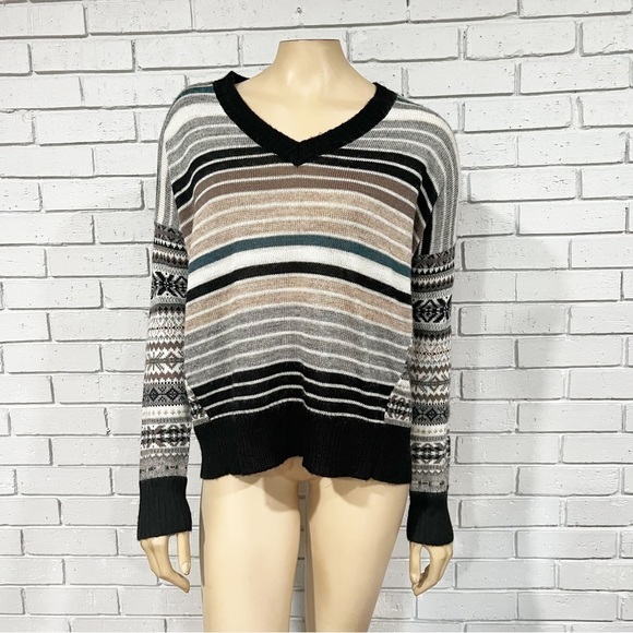Design‎ History Women’s Striped Wool Blend Sweater - Picture 10 of 11